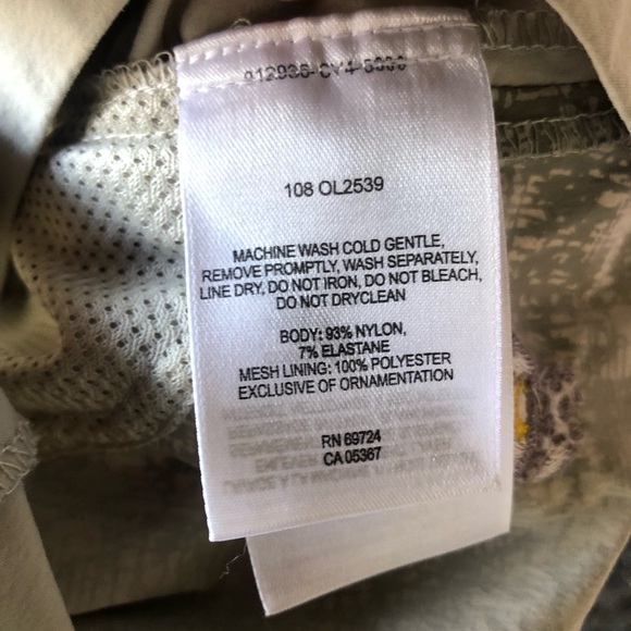 Mountain Hardware Women’s Button Front Vented Shirt Size 10 - Picture 5 of 7